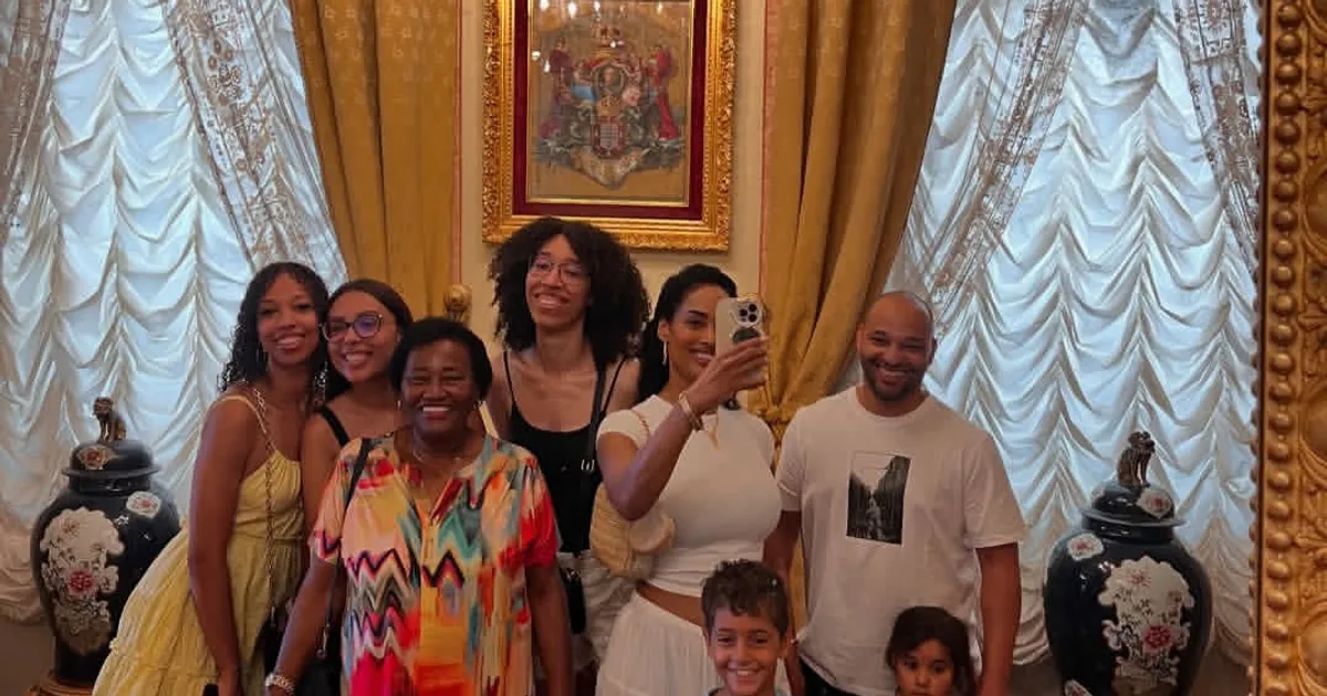 Ao lado da família, Micaela Reis destaca a importância de viver momentos simples e especiais