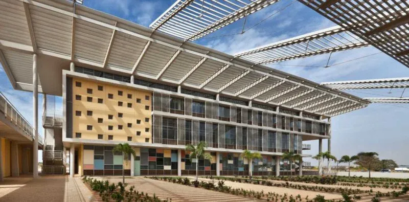 UAN torna-se a primeira universidade do país com acesso pleno à internet via Angosat-2