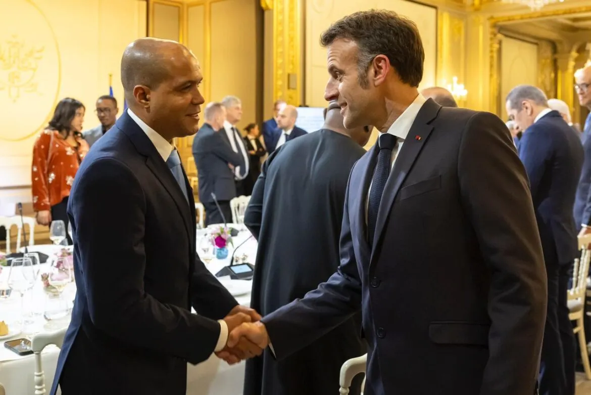 Nelson Carrinho participa em encontro de líderes empresariais africanos no Palácio do Eliseu