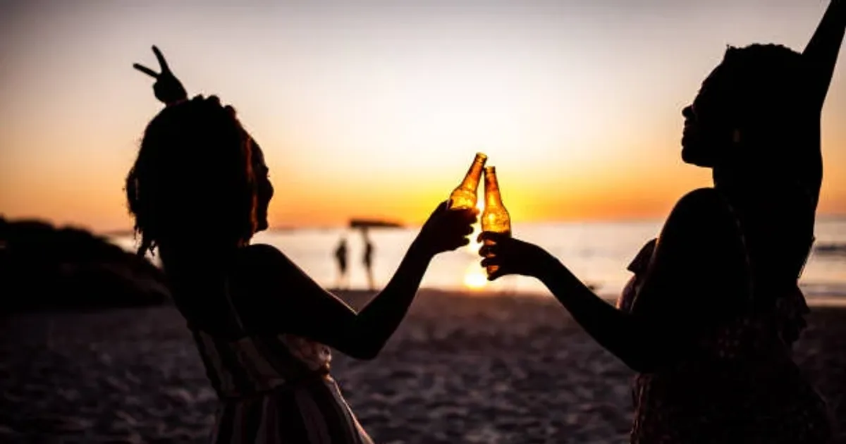 Consumo moderado ou não de álcool aumenta risco de demência, aponta estudo