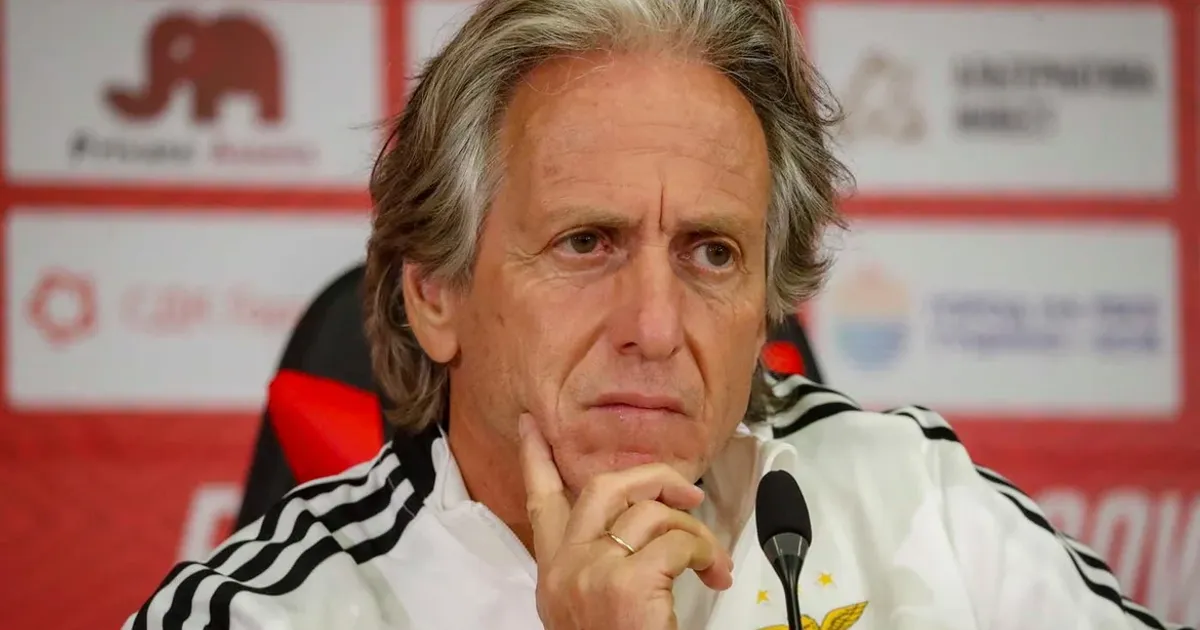 Jorge Jesus junta-se a Cristiano Ronaldo e assume o papel de treinador do Al Nassr
