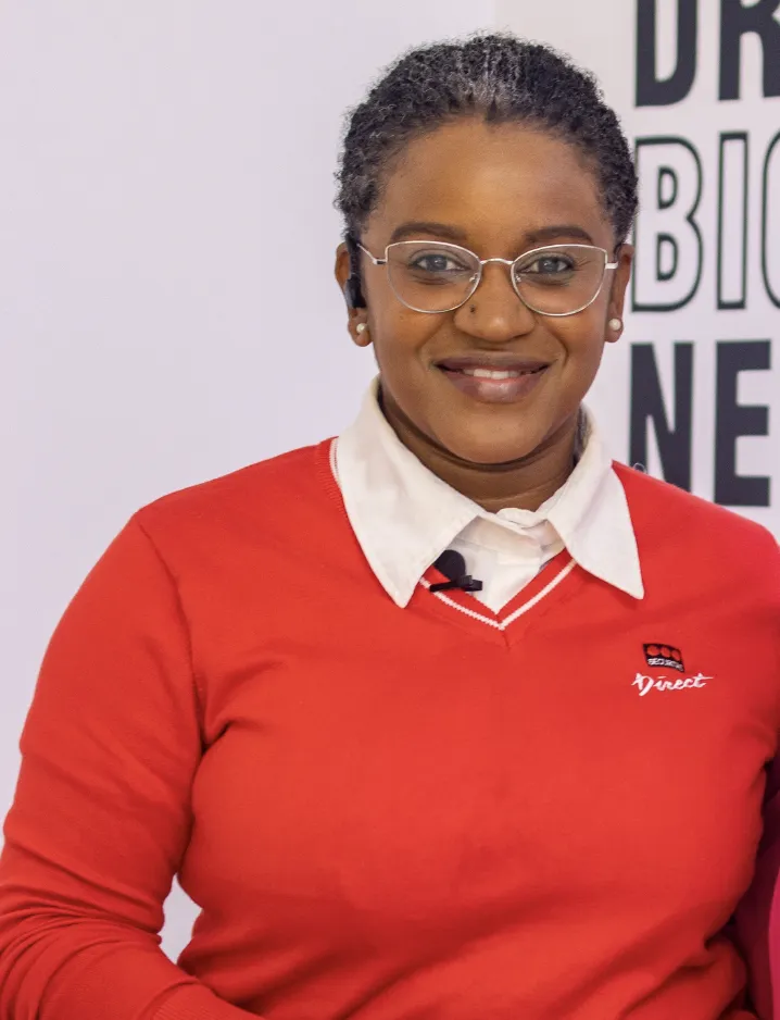 “É preciso cuidar de quem cuida”: Lisandra Barros apela à valorização salarial das babás internas