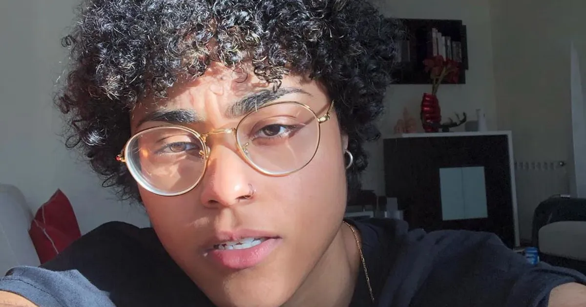 Carla Prata celebra o amor e a amizade no novo EP “Child’s Play”