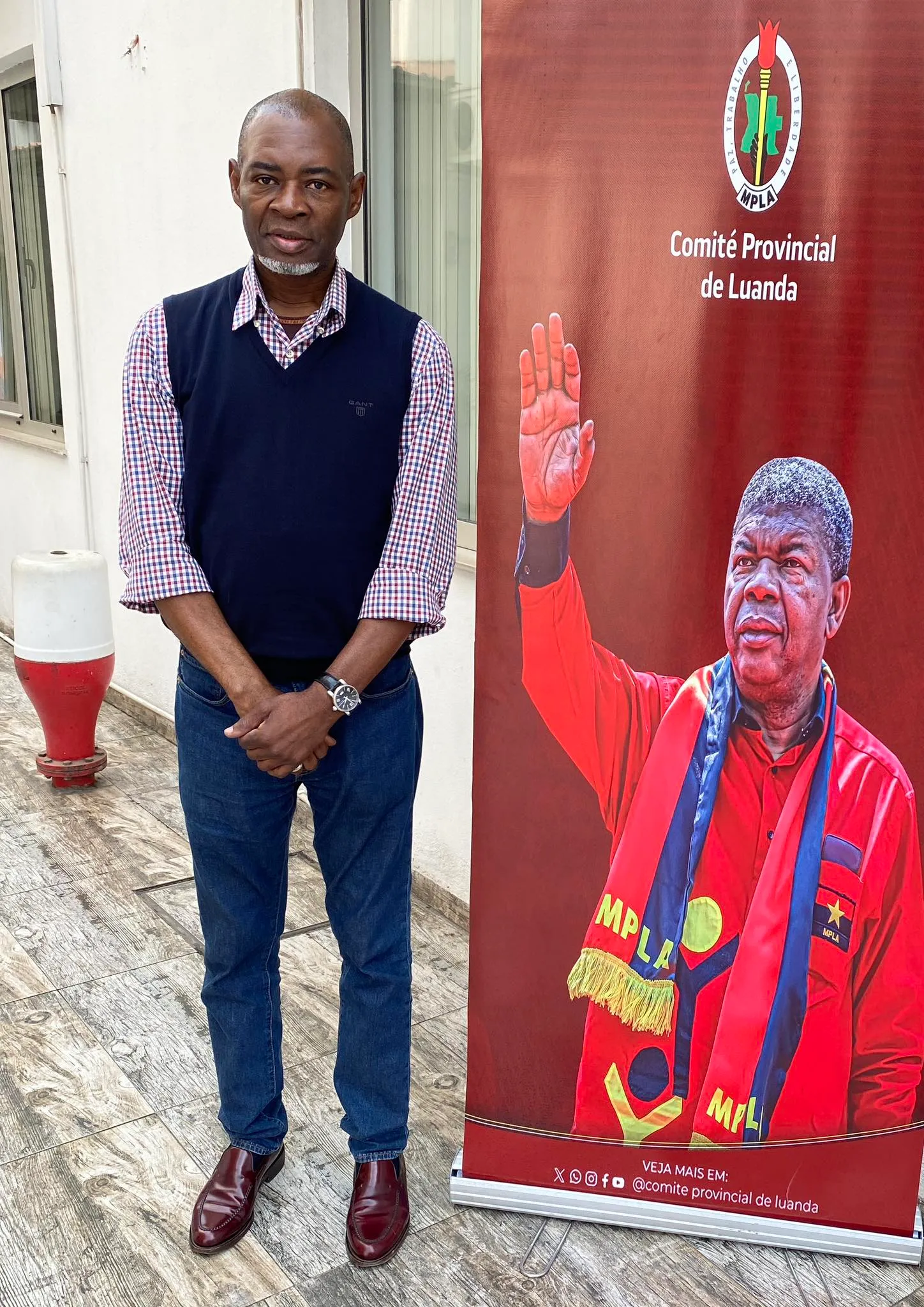 Jurista aconselha João Lourenço a abandonar liderança do MPLA após fim do mandato presidencial