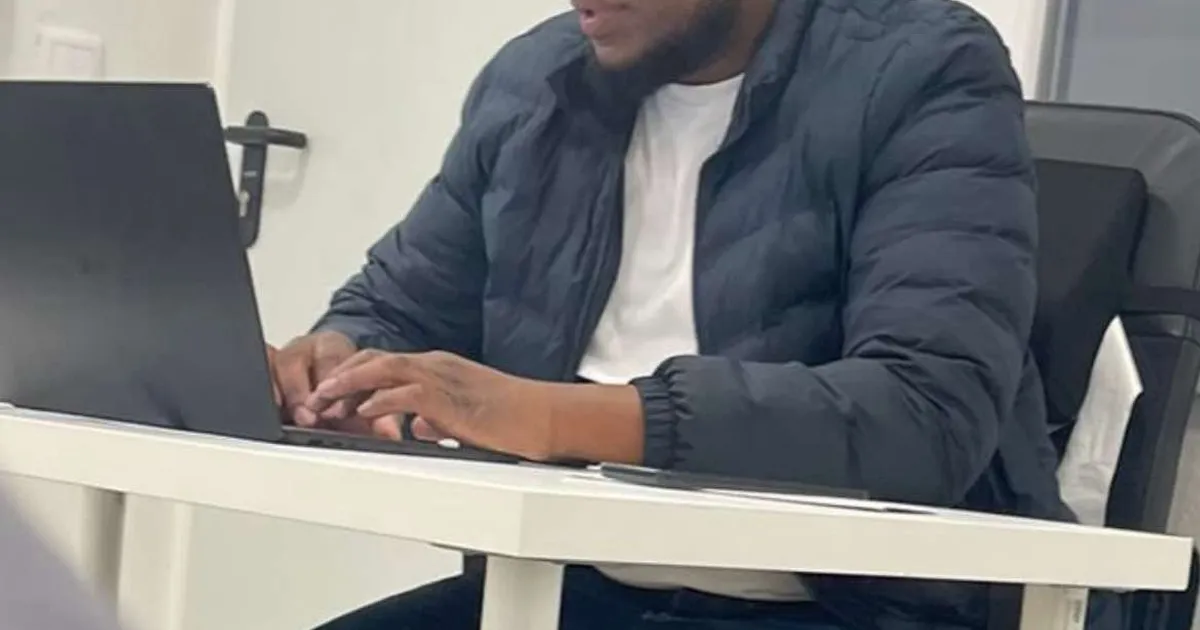 Jovem angolano procurado por alegadas burlas em Portugal