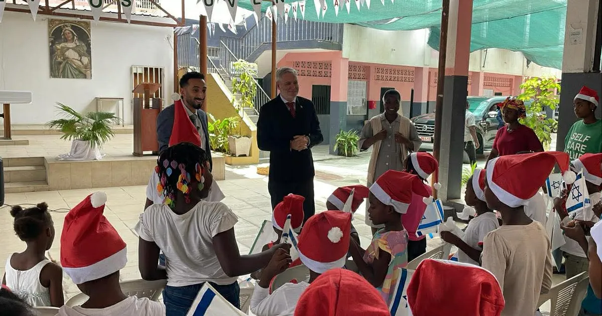 Embaixada de Israel promove ação solidária com crianças do Centro de Acolhimento Mama Muxima