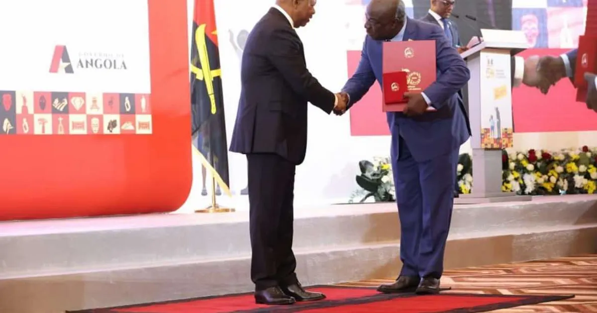 “Honra que orgulha e responsabiliza”: General Bento Kangamba agradece homenagem do Presidente João Lourenço
