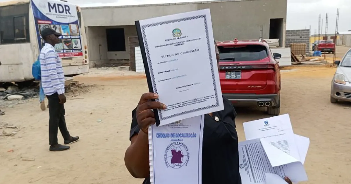 Icolo e Bengo: Moradores do Condomínio Santa Isabel denunciam alegadas transgressões da Polícia no Zango