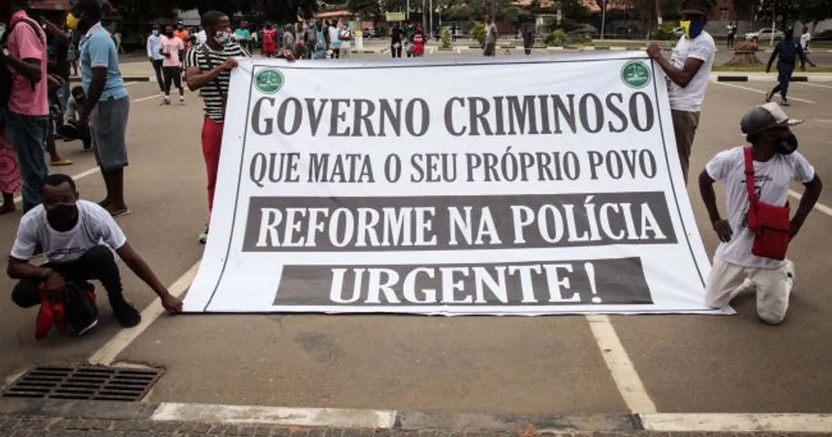 Comandante da Polícia da Camama acusada de forçar camponesas a abandonar terreno por “ordem superior”