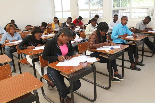 Dez mil jovens beneficiarão de estágio profissional nos próximos anos