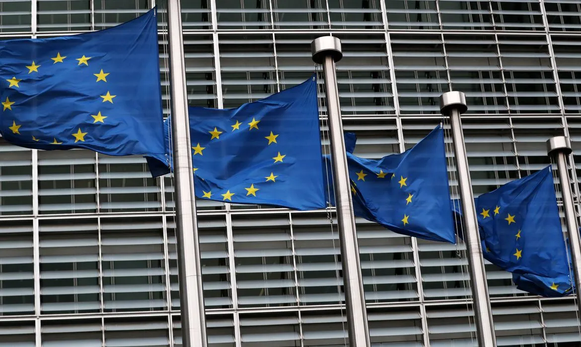 União Europeia prolonga protecção temporária para refugiados ucranianos até 2028