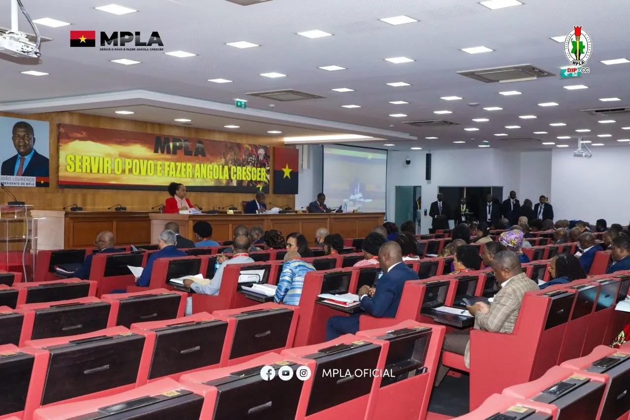 Especialista antevê regresso da bicéfalia no seio do MPLA após Congresso Ordinário