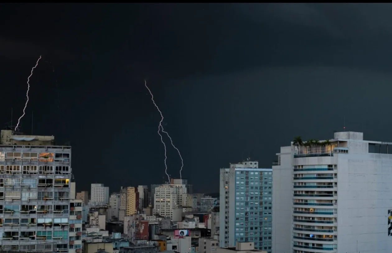 INAMET alerta para chuva e trovoadas em Luanda nas próximas 24 horas