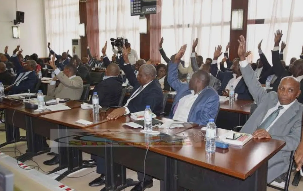 Parlamento derruba presidente e juízes do Tribunal Constitucional em São Tomé e Príncipe