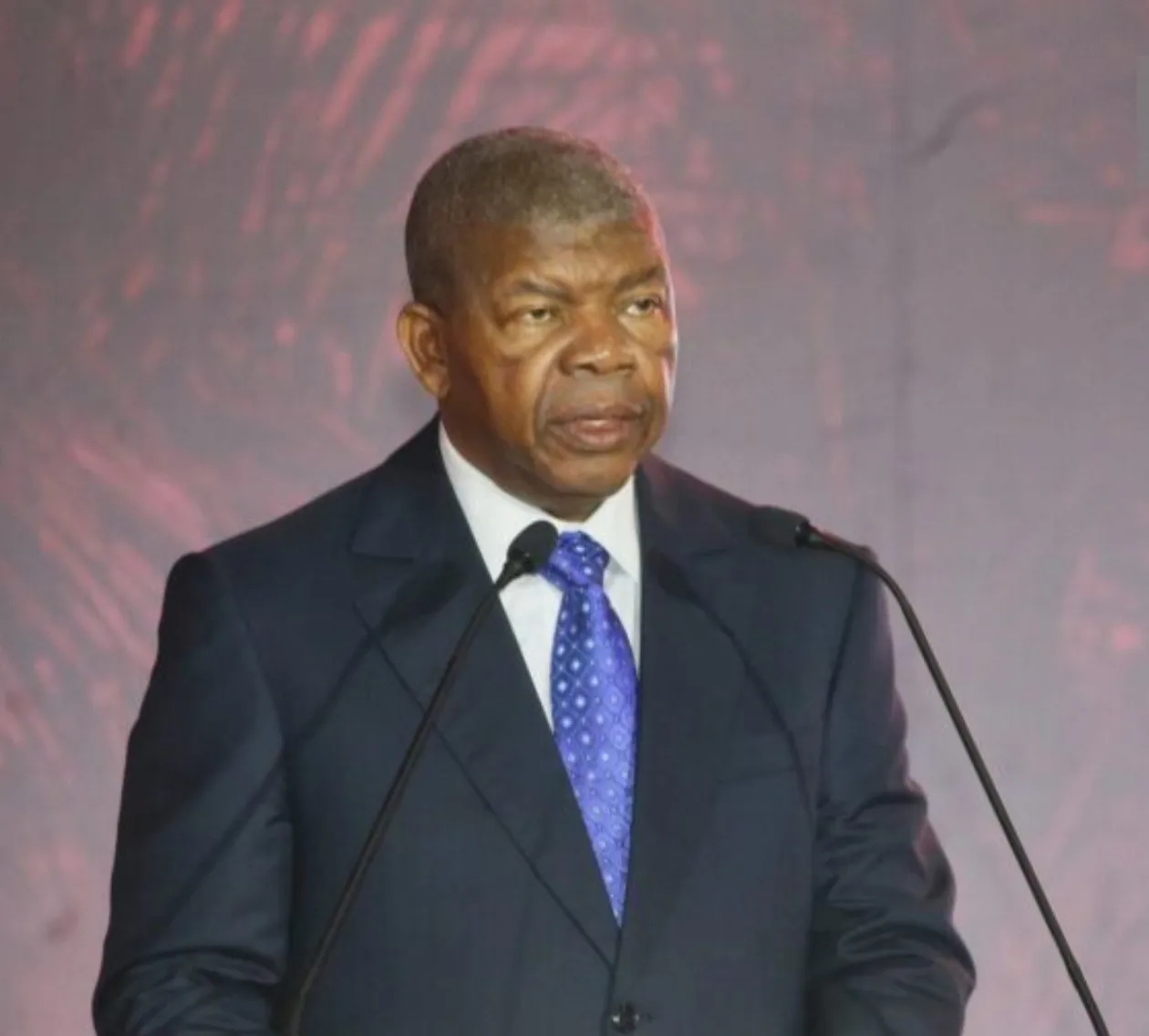 João Lourenço quer reforço da cultura de não-violência nas sociedades africanas