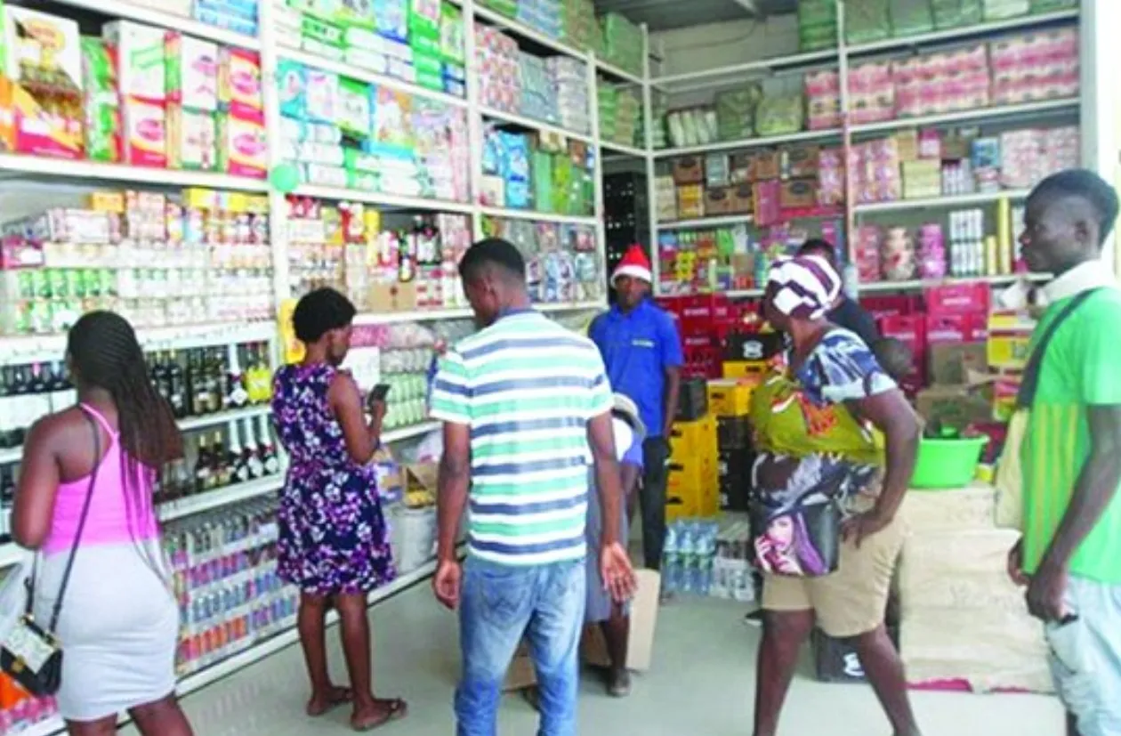 Crise no orçamento familiar leva angolanos a pedir medidas económicas