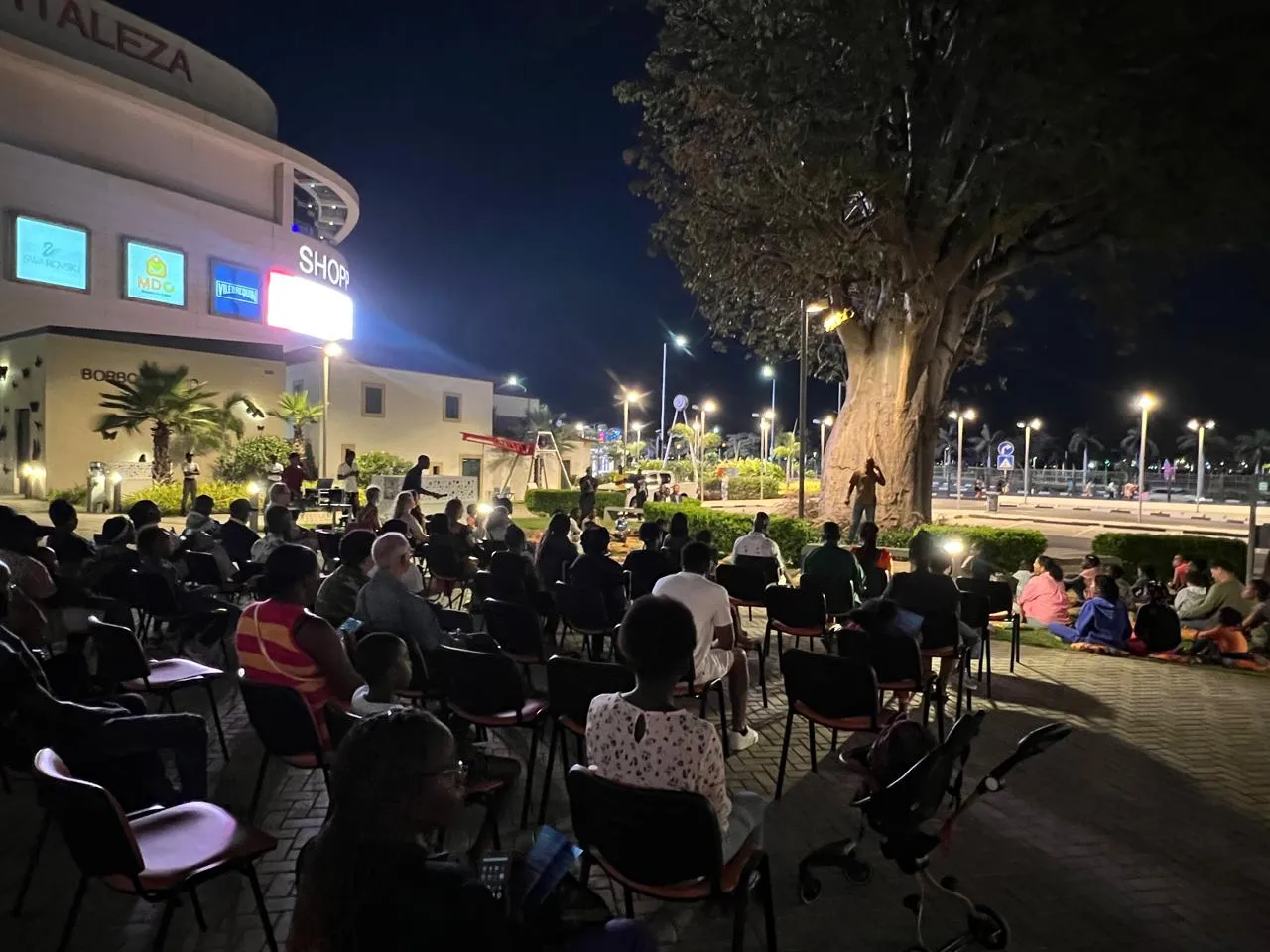 CCL junta gerações no “Estórias no Imbondeiro” com jogos, música e estórias tradicionais