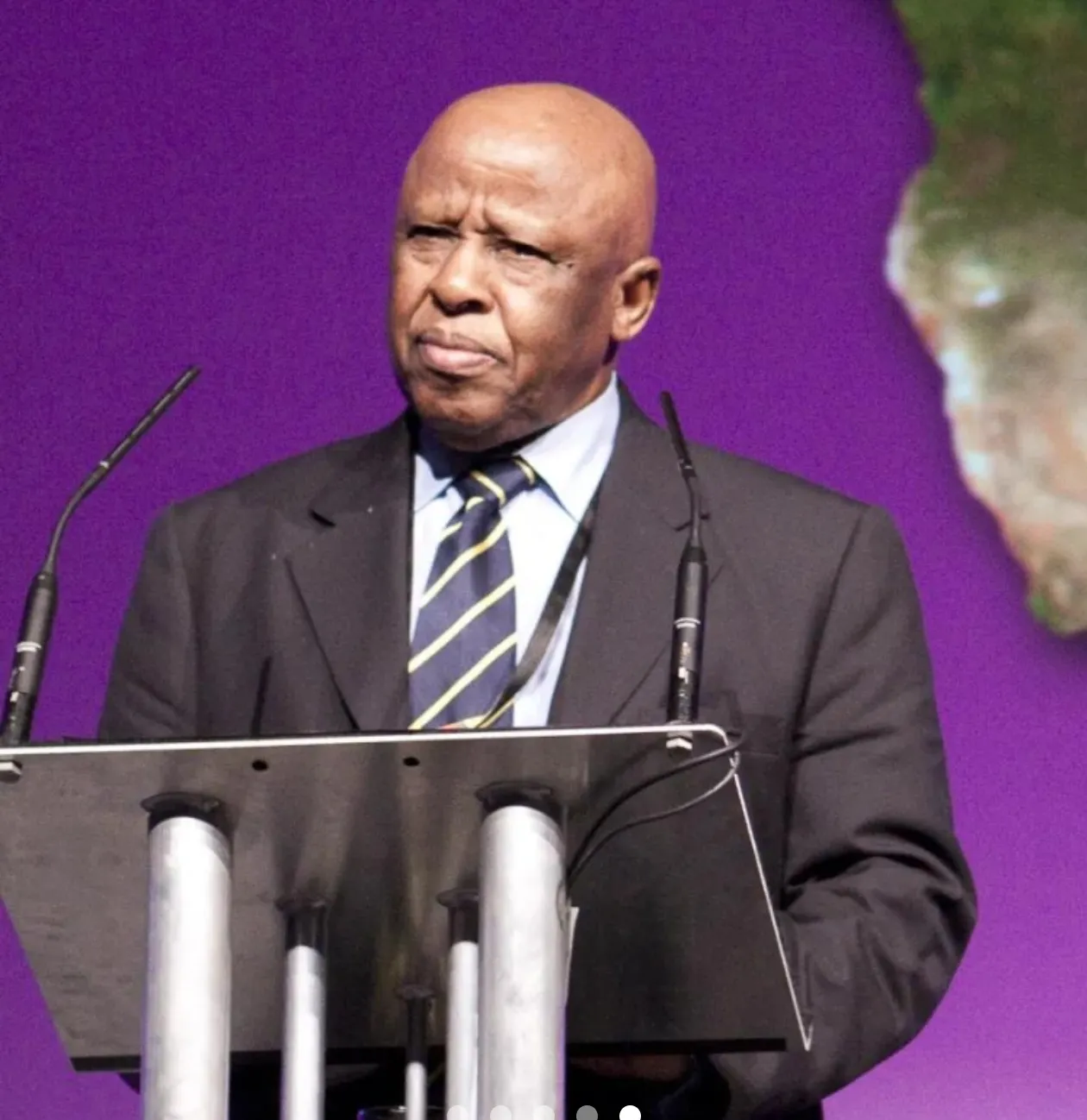 Morreu o antigo presidente do Botsuana Festus Mogae aos 86 anos