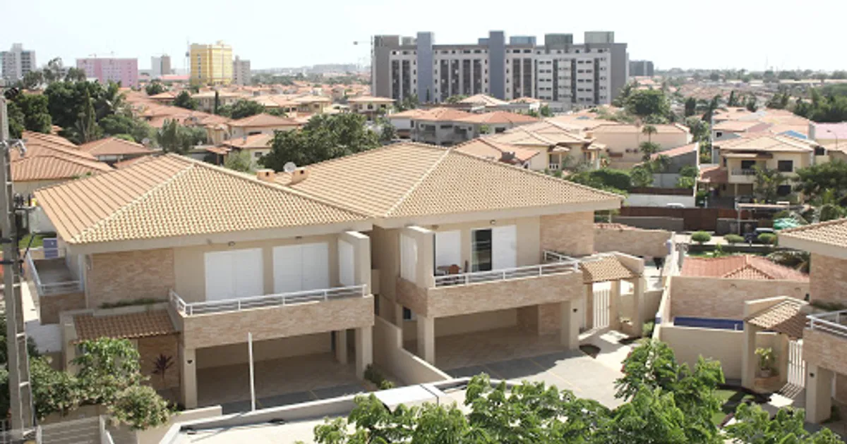 Especialistas angolanos reunidos em congresso para melhorar sector imobiliário no país