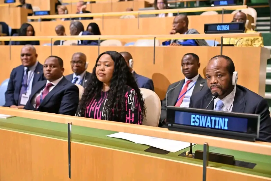 Rei de Eswatini surpreende ao usar terno na abertura da otagésima primeira sessão das Nações Unidas