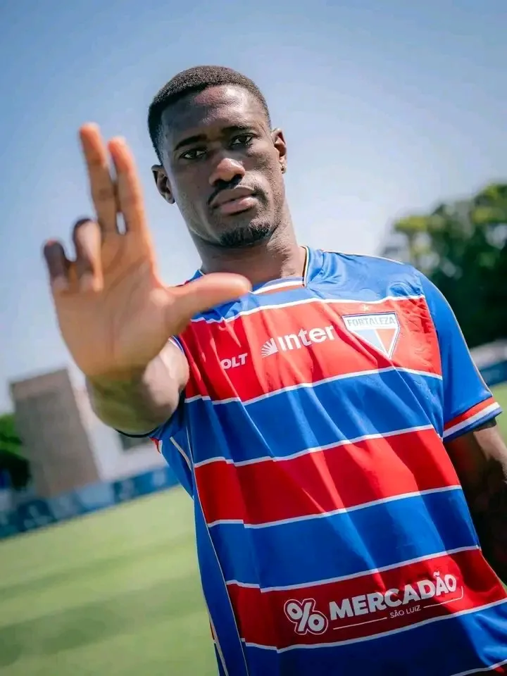 Bastos Quissanga estreia-se com vitória e ajuda Fortaleza a triunfar no Recife