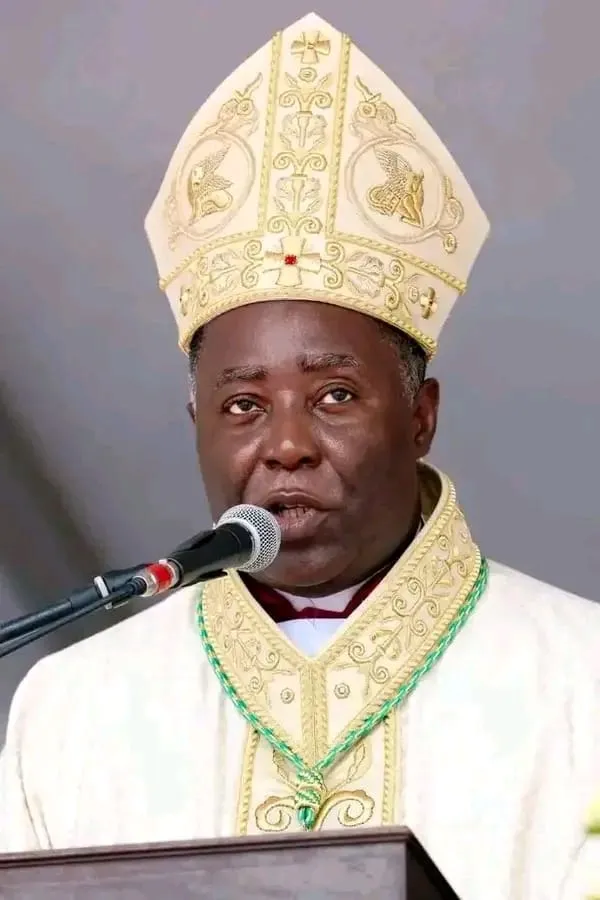 Arcebispo de Luanda critica “lei do mais forte” nas relações internacionais