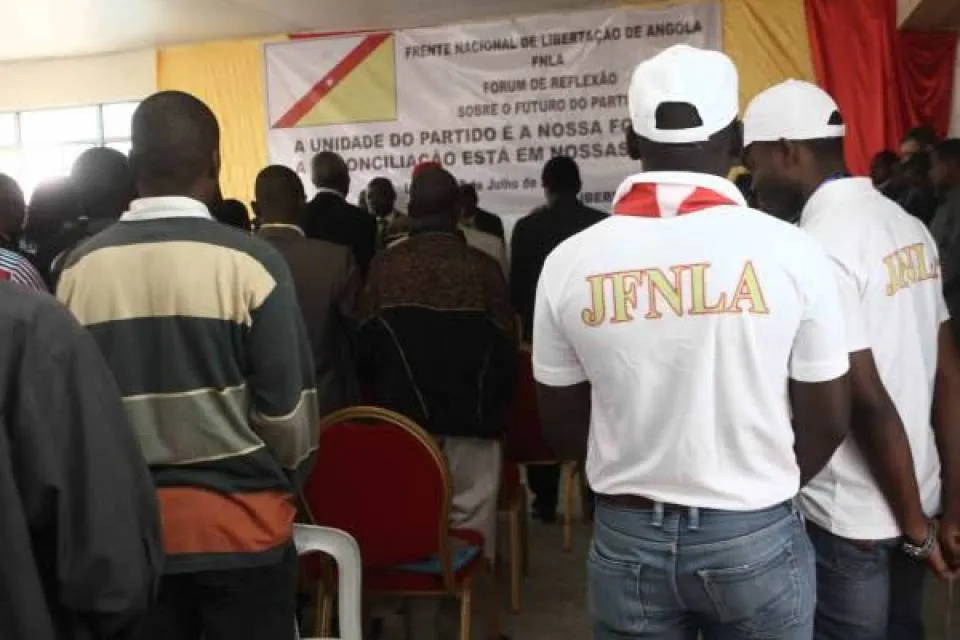 Ala de Ngola Kabango aprova cinco e chumba duas candidaturas à liderança da FNLA
