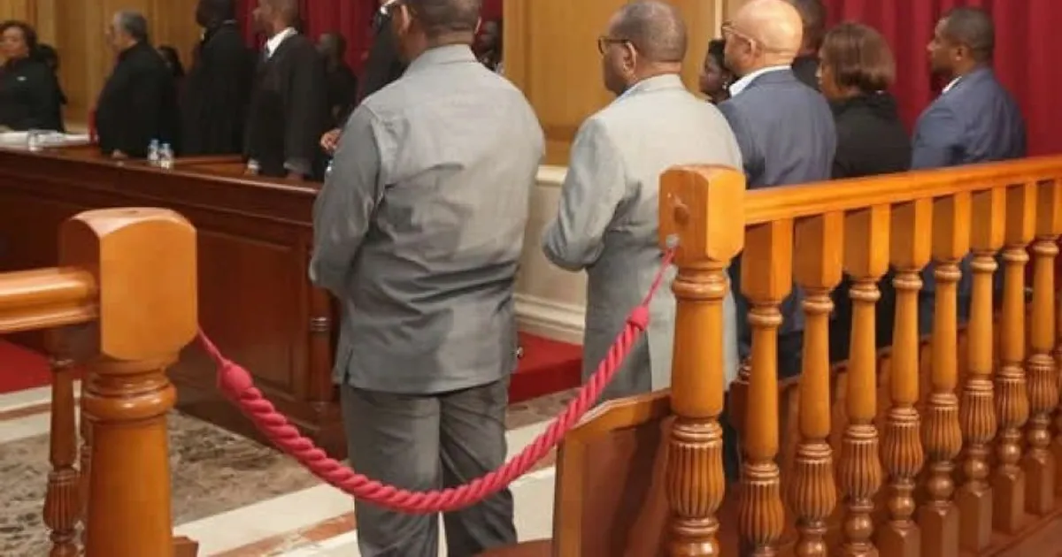 Tribunal deve arrolar Manuel Vicente no caso dos generais Dino e Kopelipa, defendem juristas