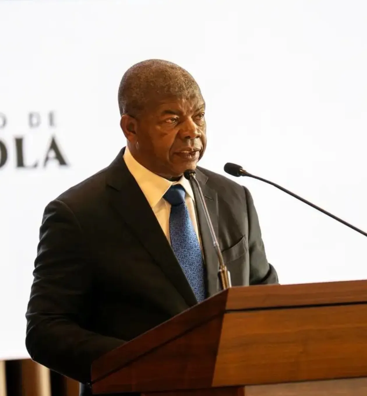 João Lourenço pede a influência de líderes globais na resolução de conflitos