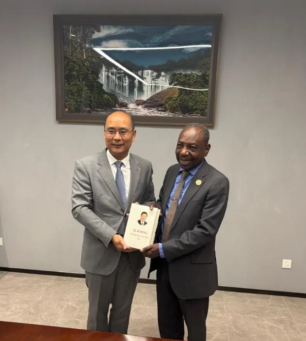 PRS estreita relações institucionais com a China durante visita à embaixada em Angola