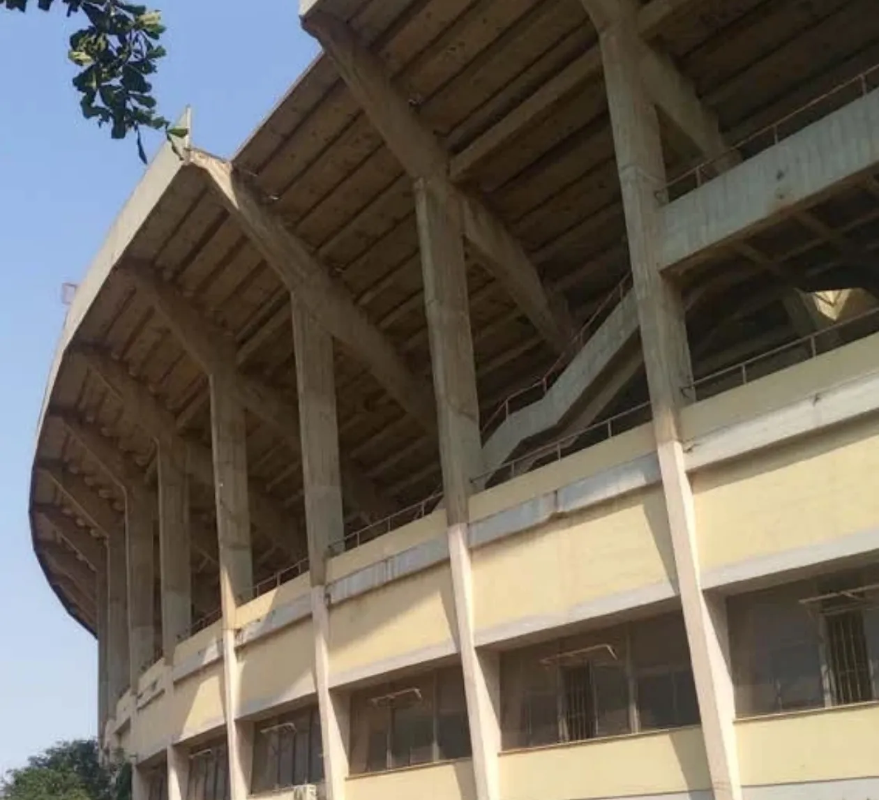 Falta de alternativas impede retirada das federações da Cidadela Desportiva