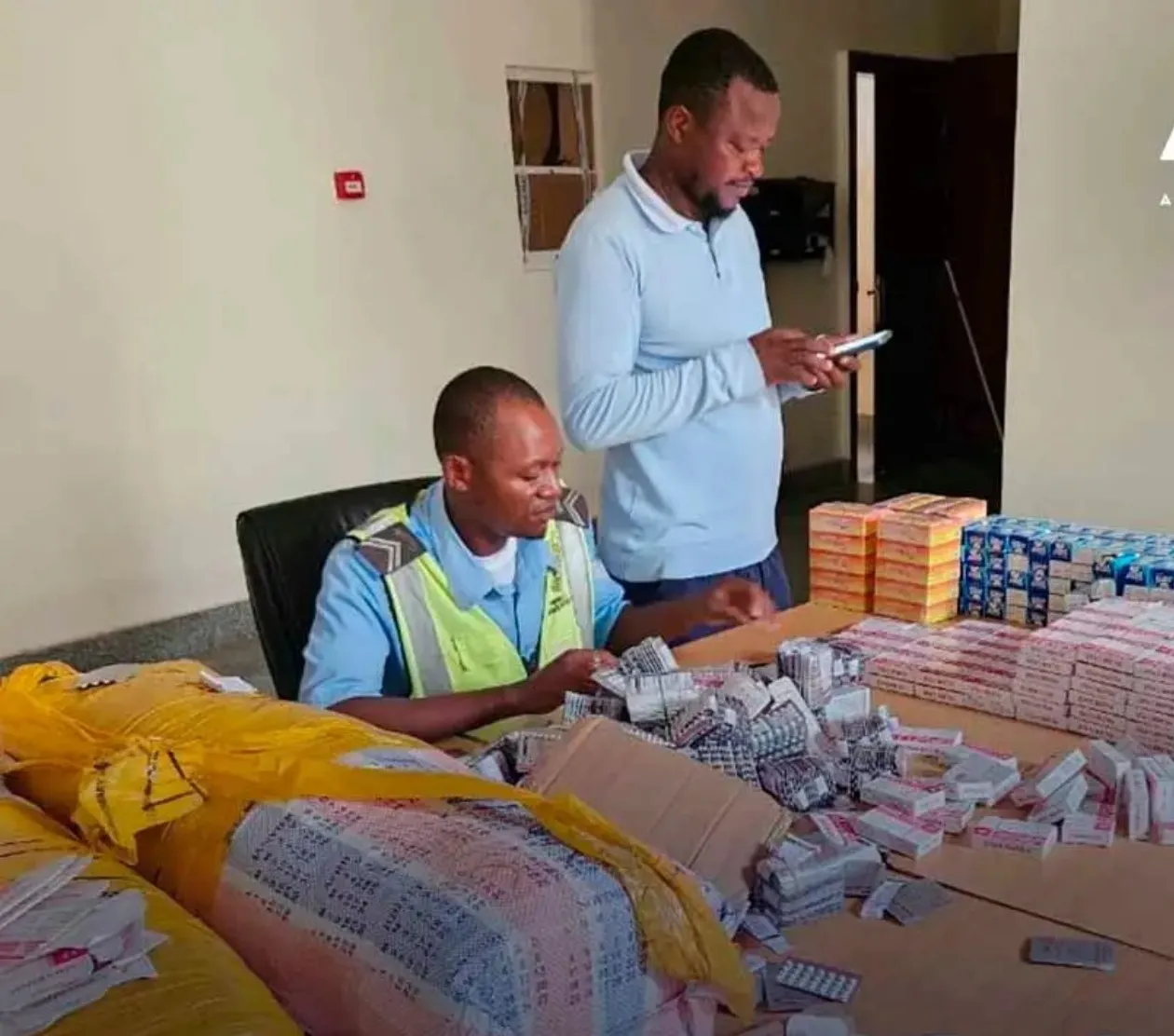 Medicamentos, anabolizantes e calçados lideram lista de produtos falsificados em Angola