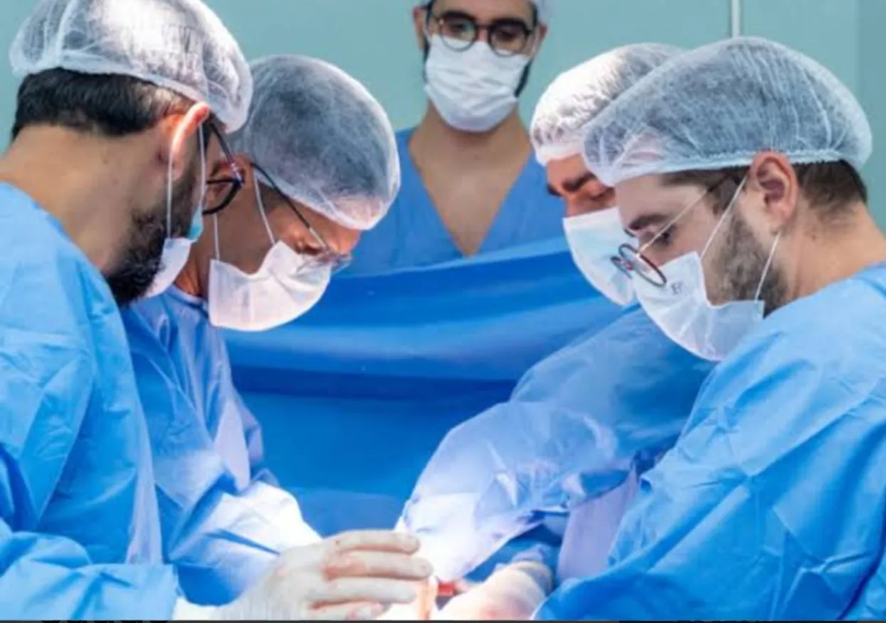 Acção solidária leva cirurgias faciais gratuitas a pacientes angolanos
