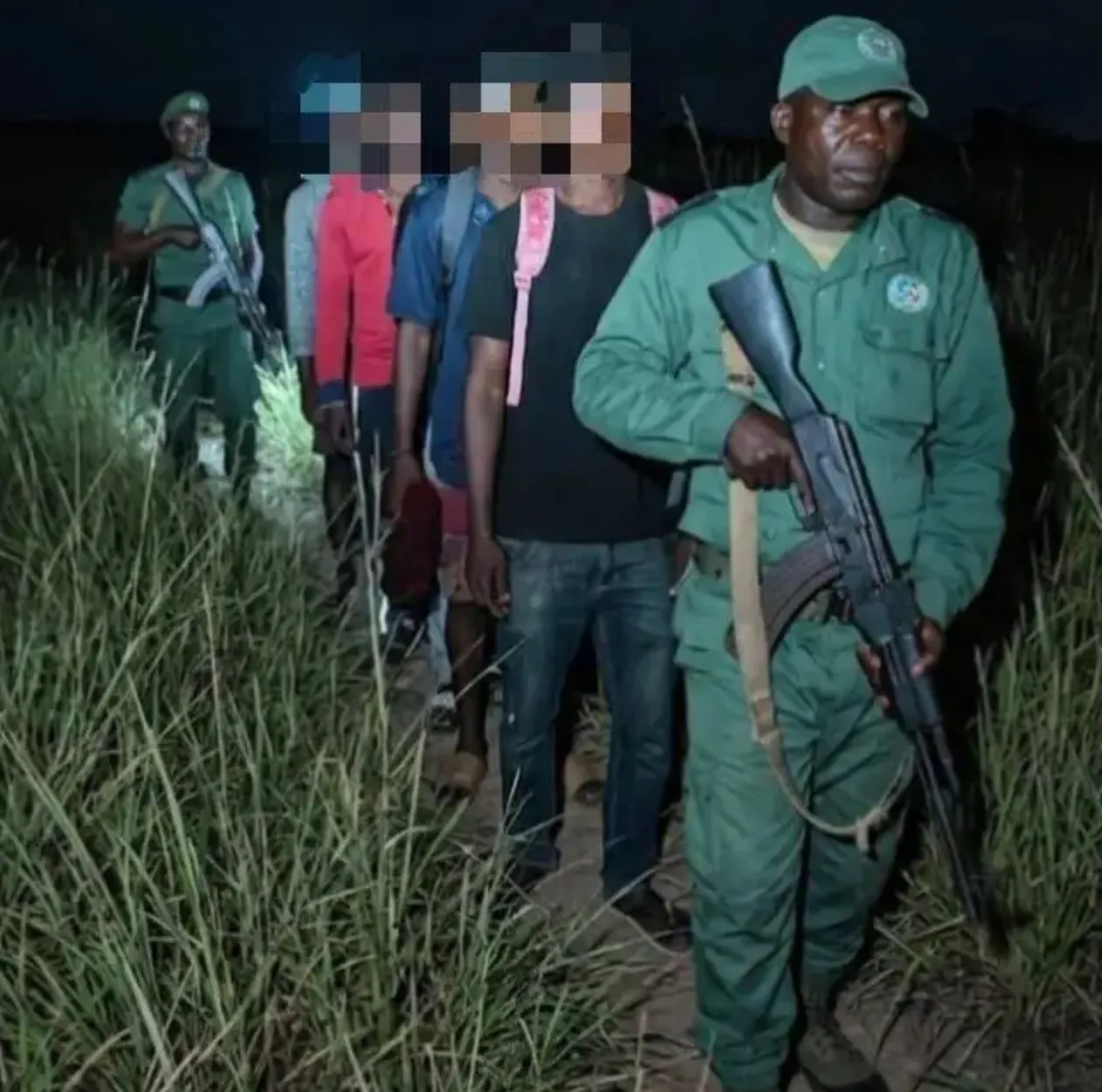 Cinquenta cidadãos estrangeiros detidos por tentativa de entrada clandestina em Angola