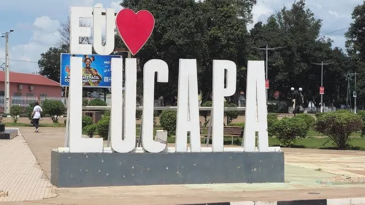 Moradores do Lucapa queixam-se do fornecimento irregular de energia eléctrica
