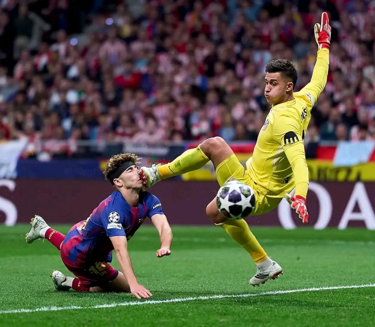 Barcelona contesta arbitragem e anuncia queixa à UEFA após eliminação