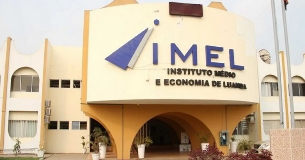Encerra esta segunda-feira nova fase de inscrições de acesso ao ensino médio-técnico