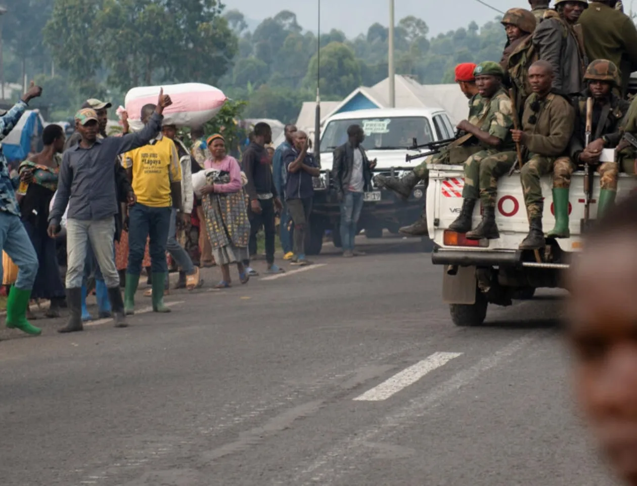 Comerciantes acumulam prejuízos após fecho da fronteira entre Uganda e RDC devido ao Ebola