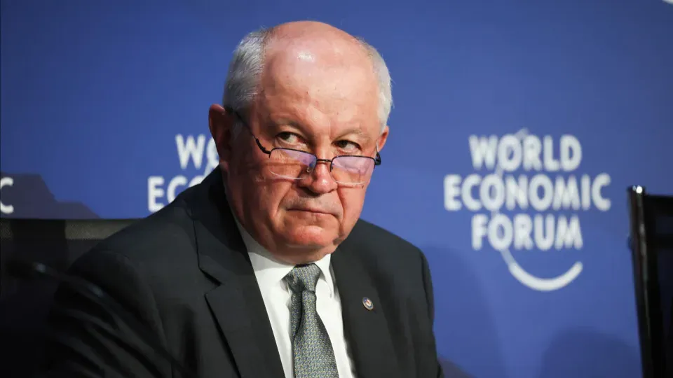 Primeiro-ministro moldavo demite-se por agravamento da crise económica