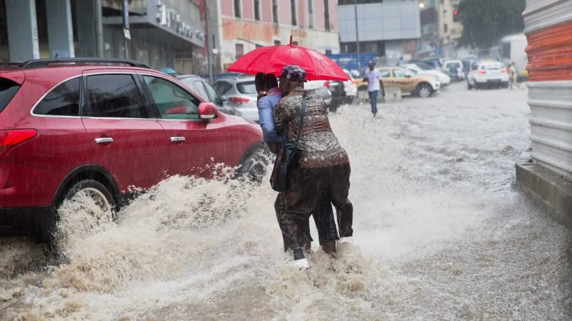 Chuva condiciona mobilidade em Luanda e Icolo e Bengo