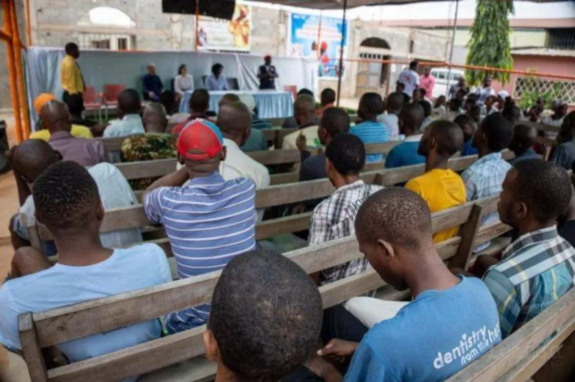 Mais de 120 jovens encontram apoio para recuperação e reintegração social no Huambo