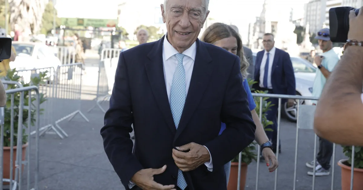 Portugal: Presidente Marcelo recebe alta hospitalar depois de operada hérnia