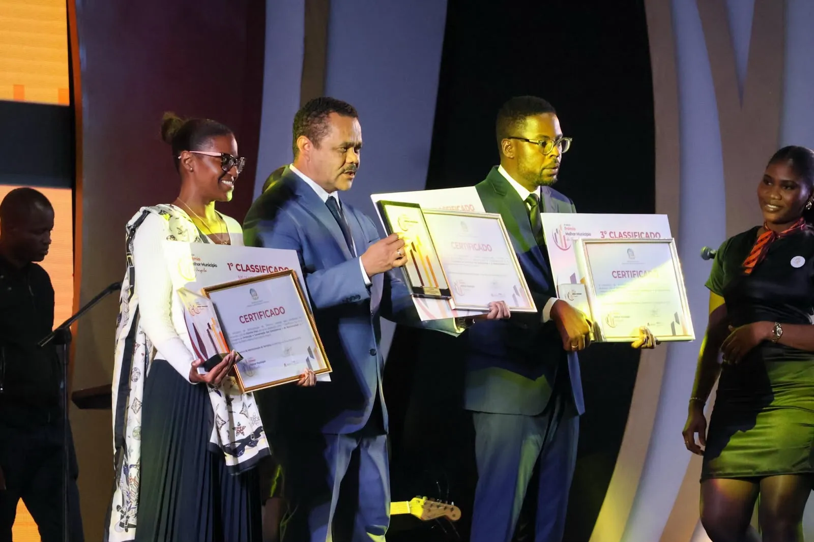 Viana conquista sete distinções no XII Fórum de Municípios e Cidades de Angola