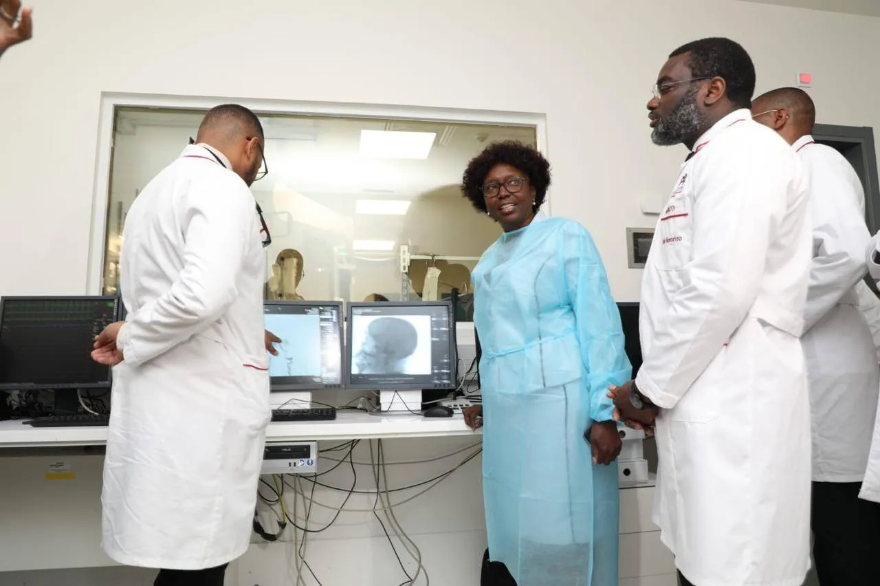 Angola poupa mais de USD 200 mil com realização de cirurgias de doenças vasculares