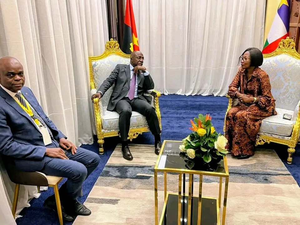 Bangui recebe diplomacia angolana na tomada de posse do chefe de Estado