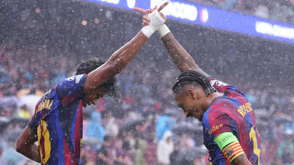 Liga dos Campeões: Barcelona goleia Feyenoord por 5-1