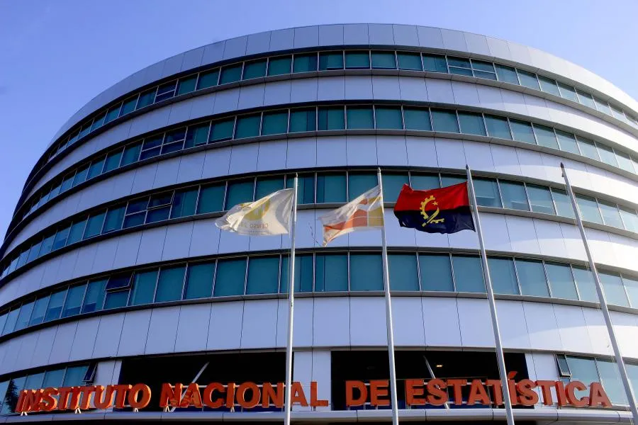 INE revela que apenas 21% da população empregada em Angola está no sector formal