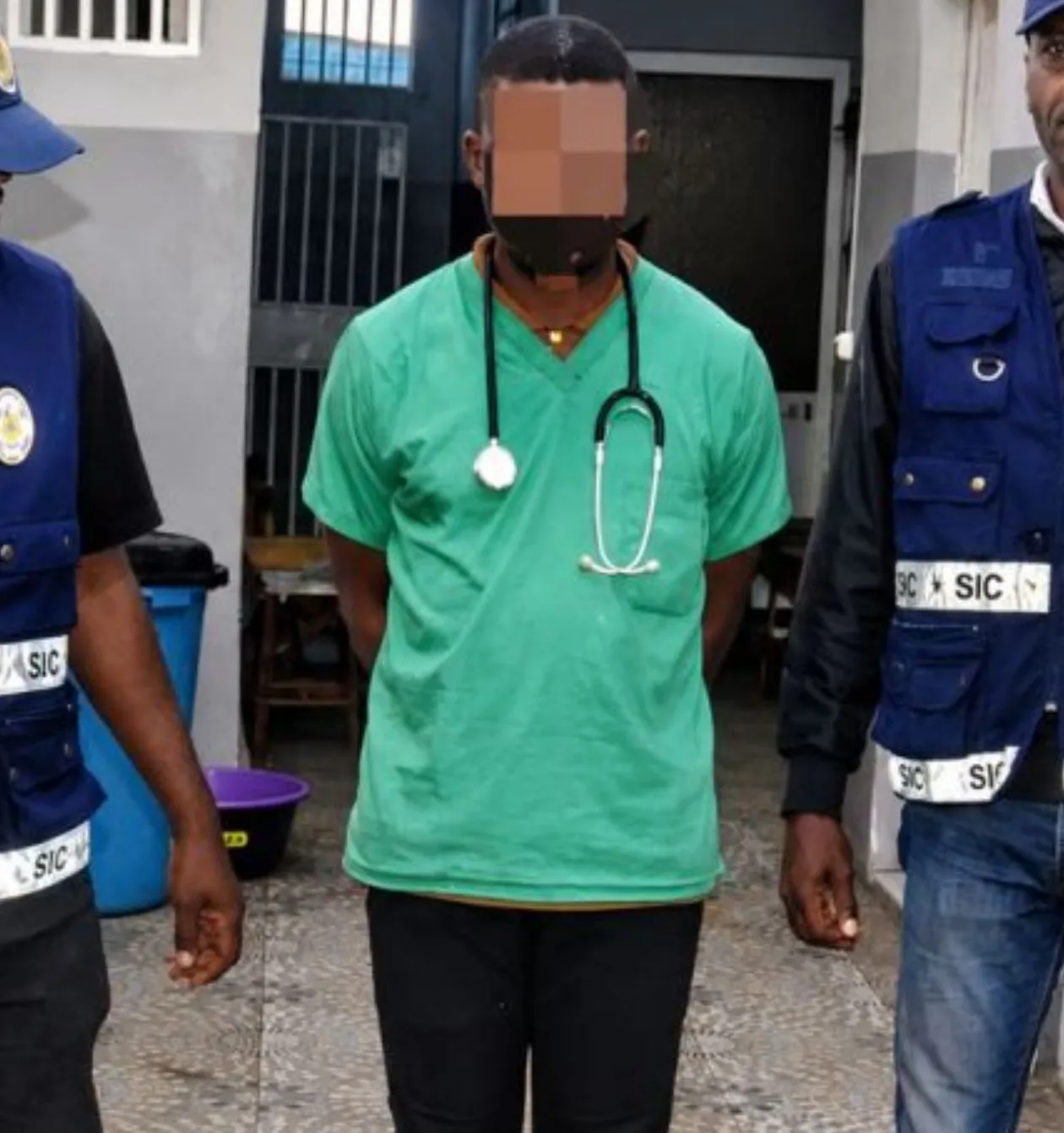 Enfermeiro detido após morte de paciente em clínica estética ilegal em Luanda