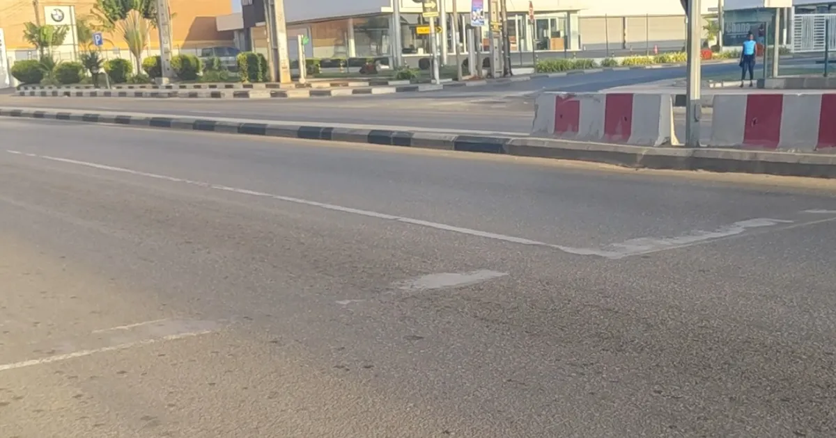 Natal transforma rotina urbana com paragens vazias e ruas quase desertas em Luanda