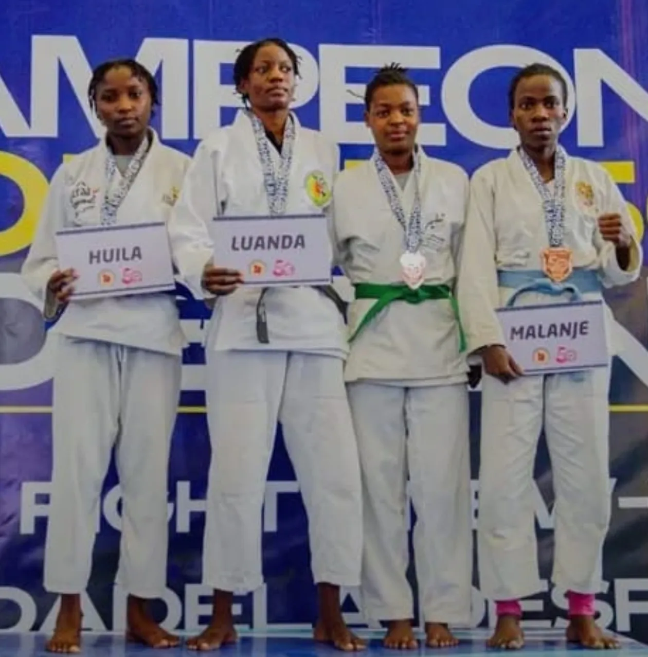 Atletas de Ju-jitsu recebem reconhecimento por conquistas internacionais